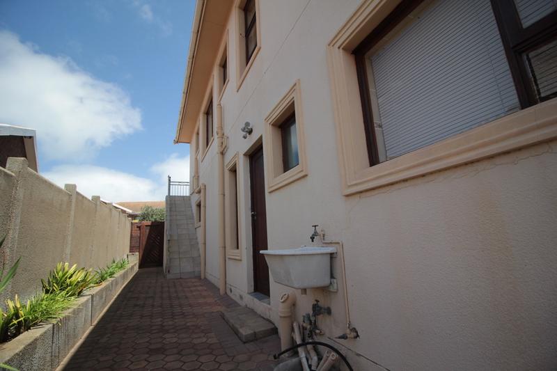 5 Bedroom Property for Sale in Fraaiuitsig Western Cape